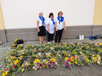 Festgottesdienst mit Kräuterweihe